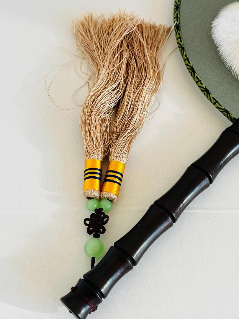 猫 中国四大伝統両面刺繍 シルク中国蘇州伝統工芸品 手工芸品 高級うちわ扇子団扇