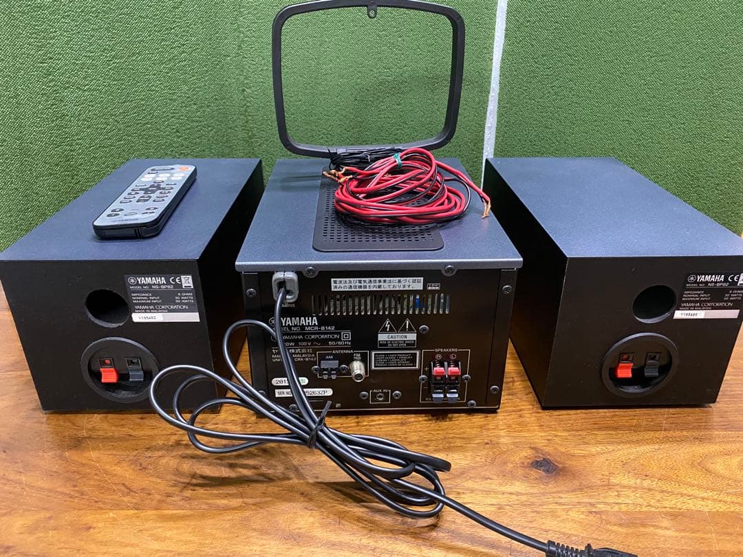 美品　YAMAHA MCR-B142 CDプレイヤー　ミニコンポ