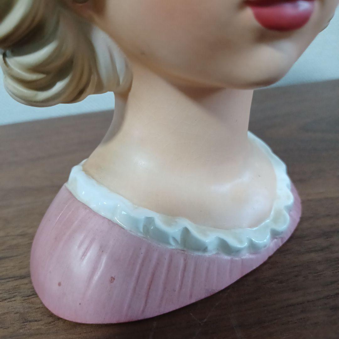 ビンテージ レディヘッドベース 陶器製置物花瓶　ピンクのドレスに同色リボン付帽子