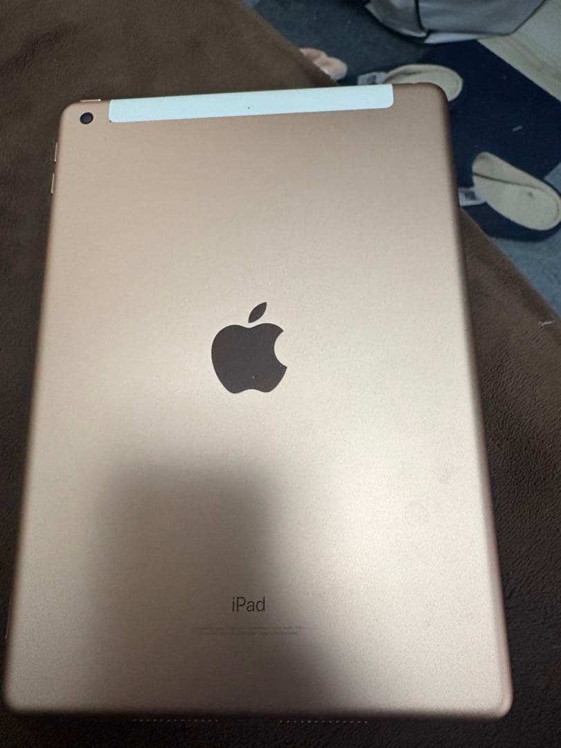 Apple iPad 6世代ゴールド