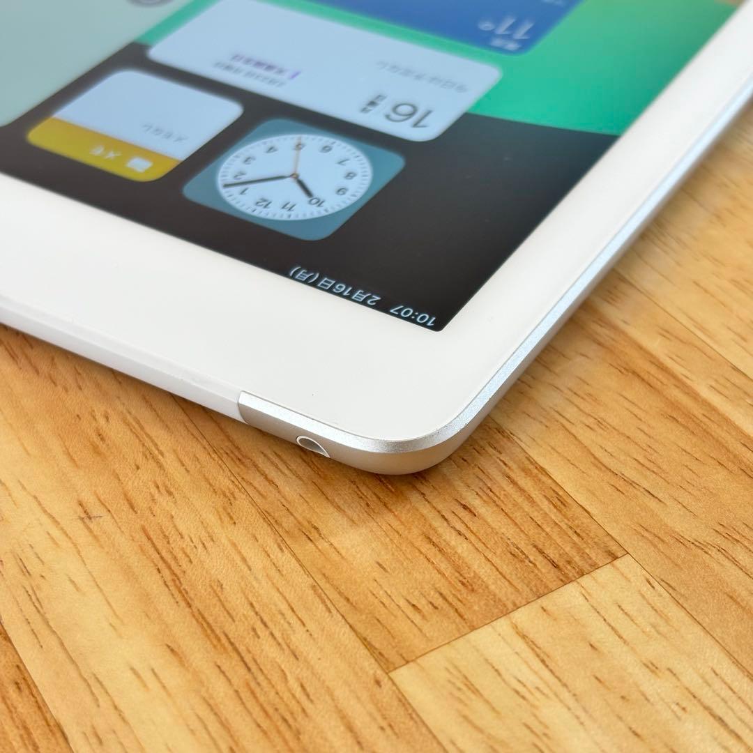 ⭐︎美品⭐︎ iPad 第6世代 32GB SIMフリー