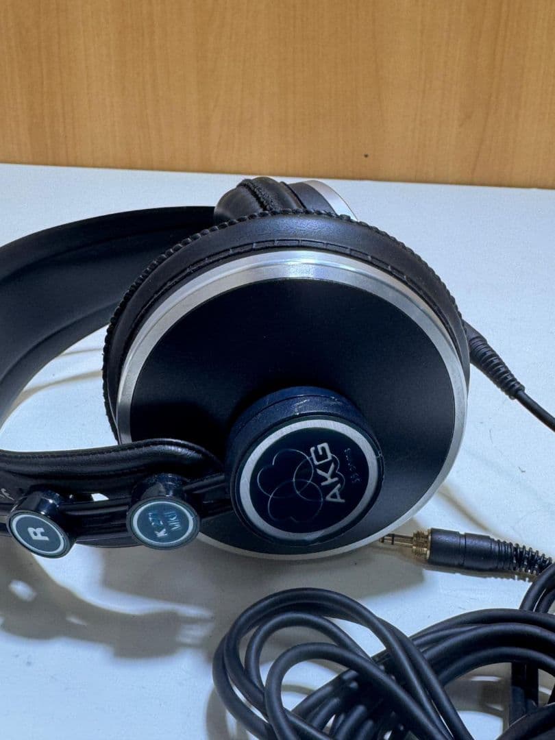 AKG オーバーイヤーヘッドフォン ブラック MKii 271