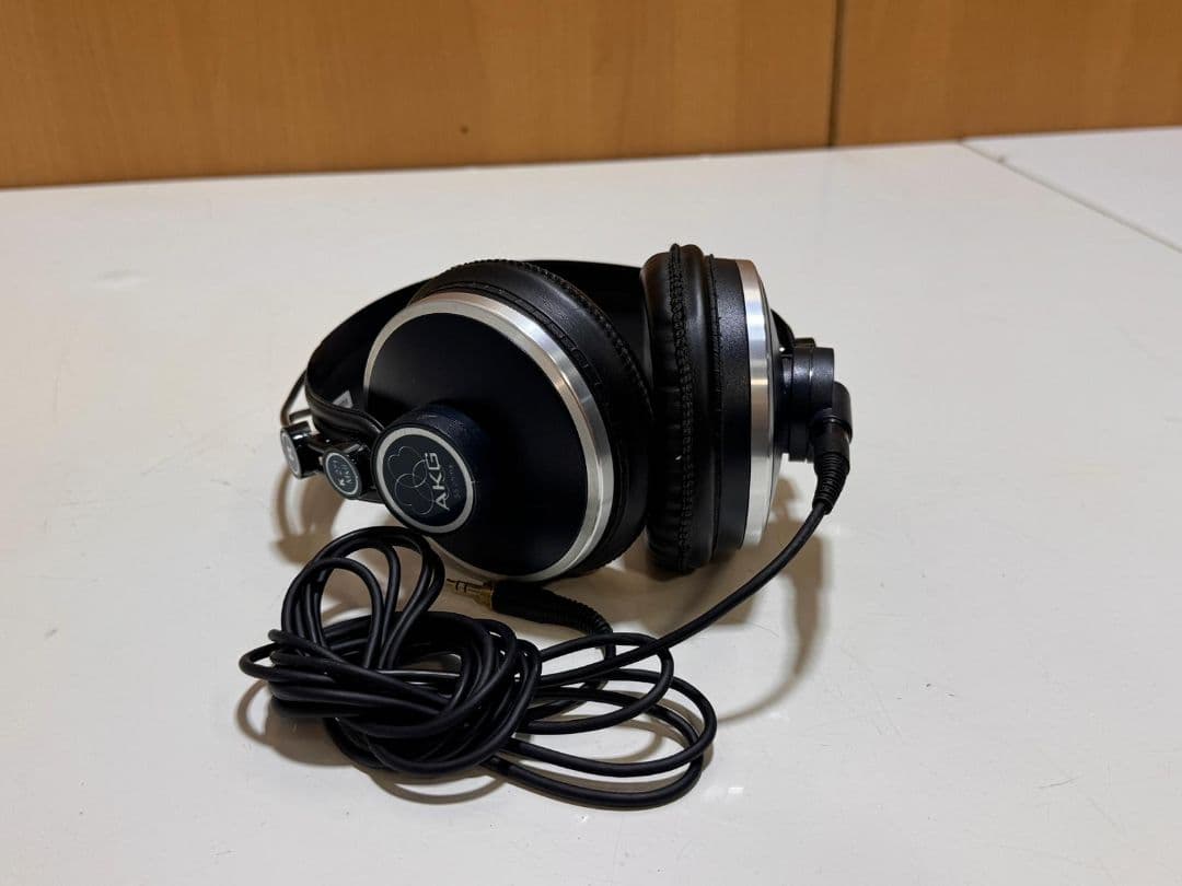 AKG オーバーイヤーヘッドフォン ブラック MKii 271