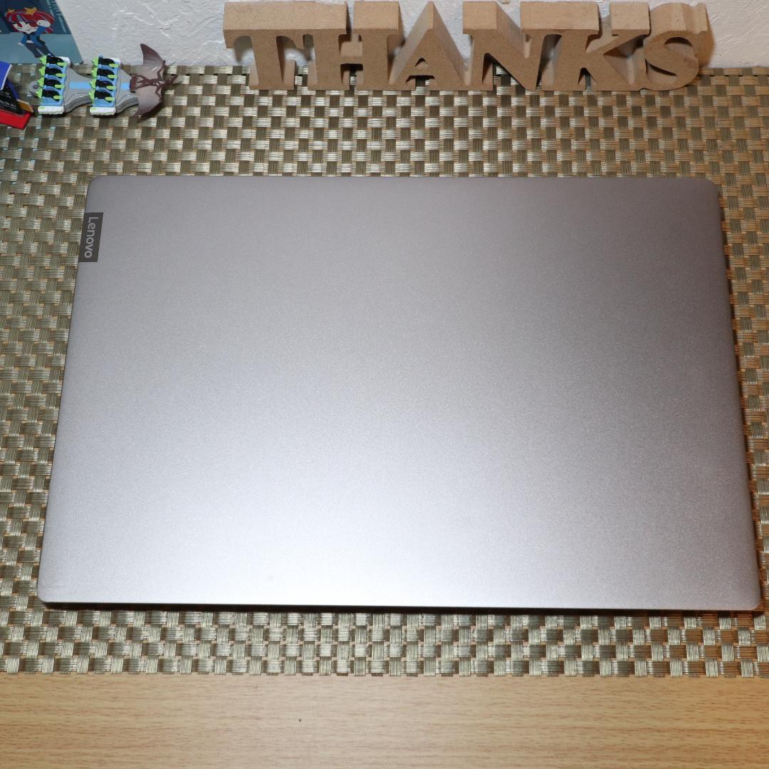 小型！Win11公式対応8世代Corei5/SSD/メ8/FHD/無線/光るキー