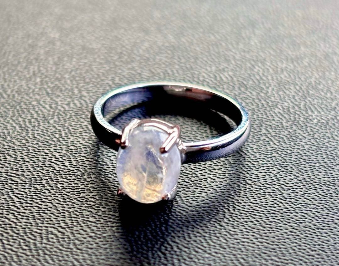 究極品質　月の女神が創造した愛の守護石　ロイヤルシャインブルームーンストーン