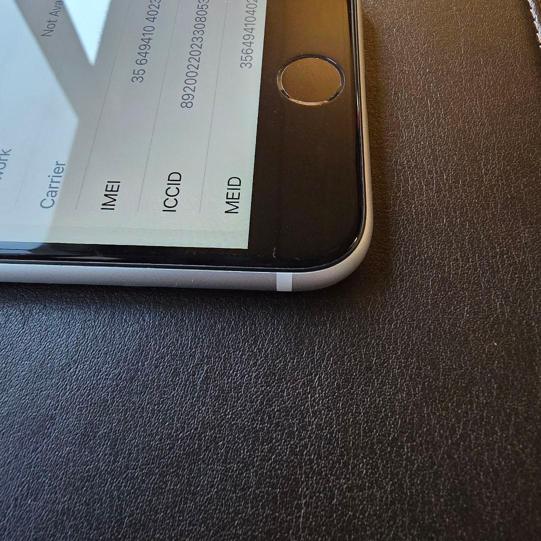 k*u様 iPhone SE 第2世代 128GB ホワイト SIMフリー 本体