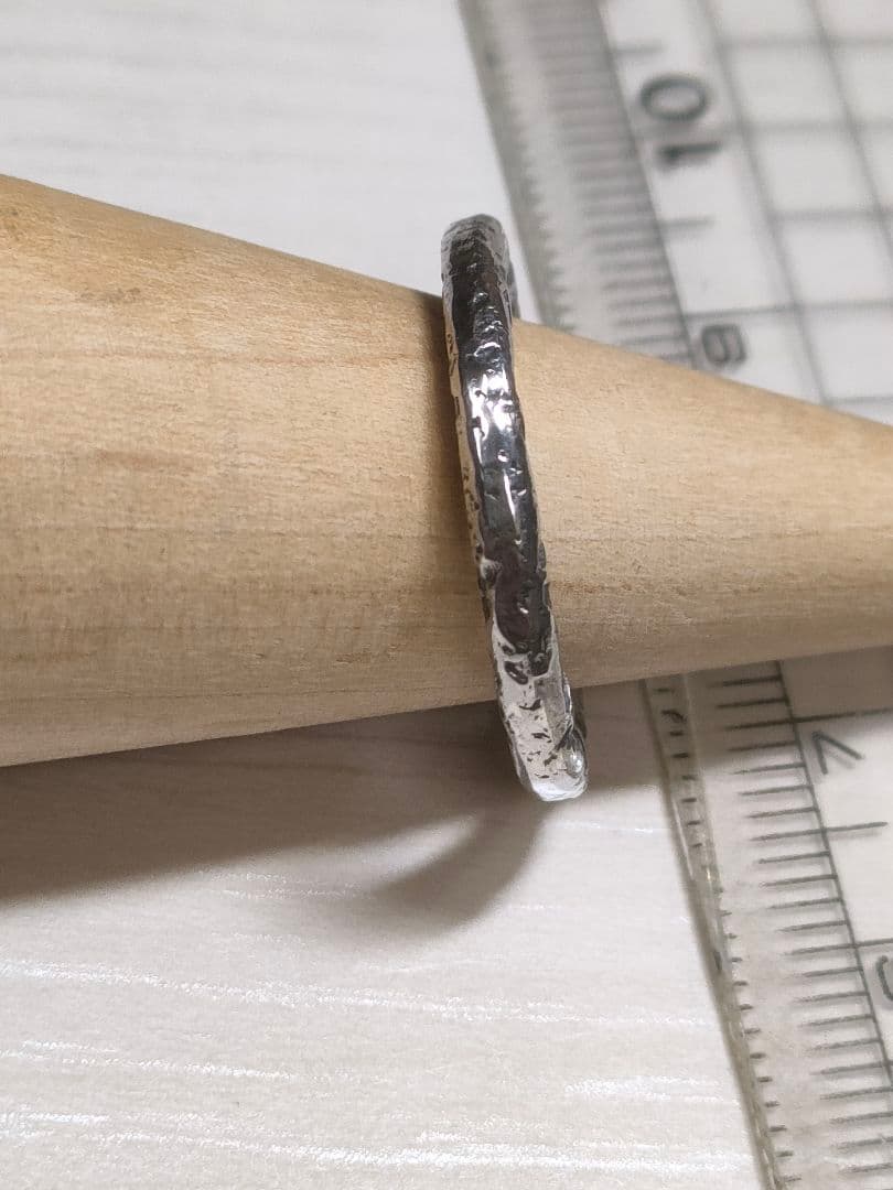 ナバホスタンプ甲丸シルバーリング 11号幅2.5ミリ厚み2.7ミリ