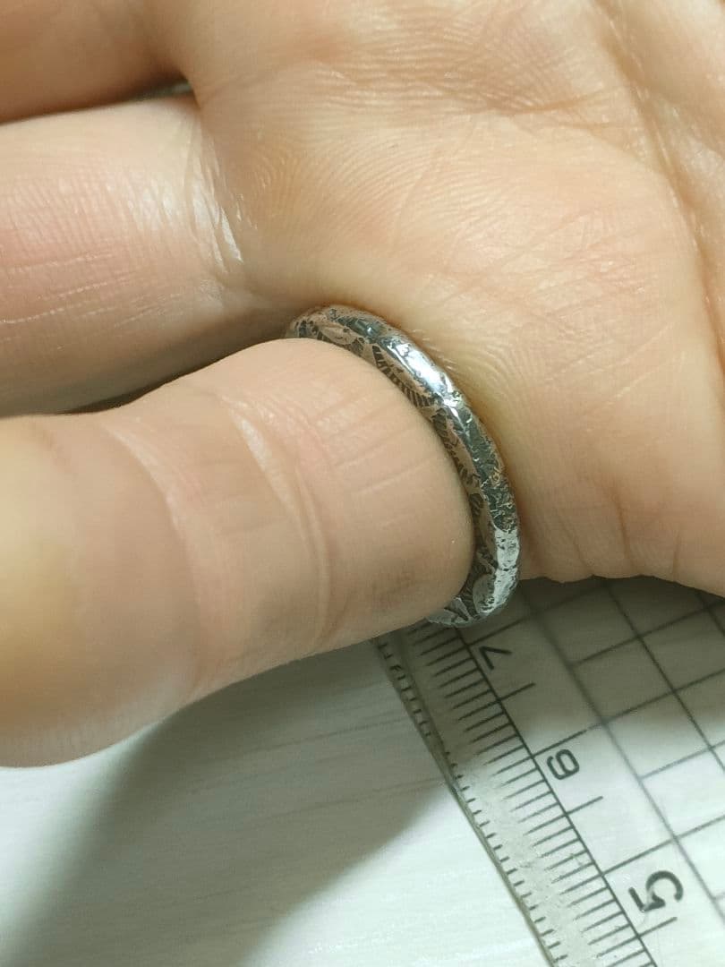 ナバホスタンプ甲丸シルバーリング 11号幅2.5ミリ厚み2.7ミリ