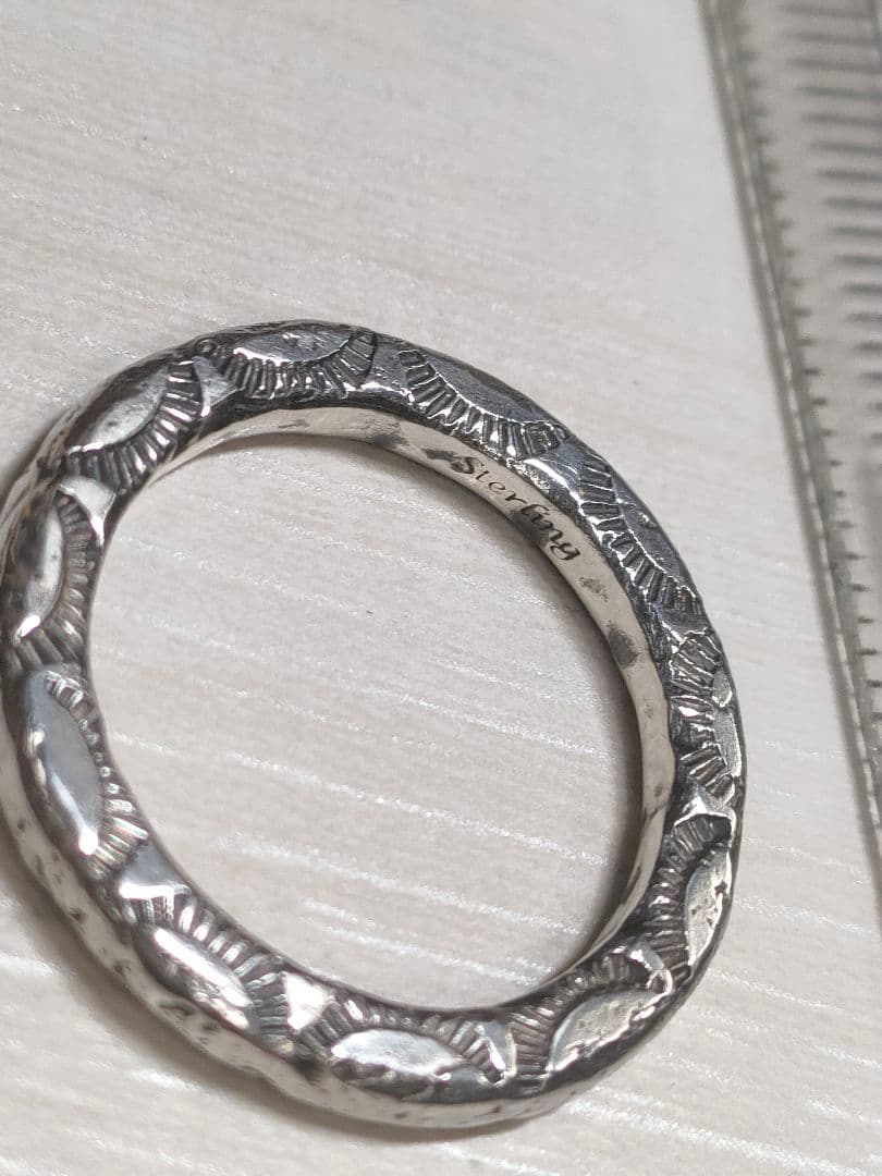 ナバホスタンプ甲丸シルバーリング 11号幅2.5ミリ厚み2.7ミリ