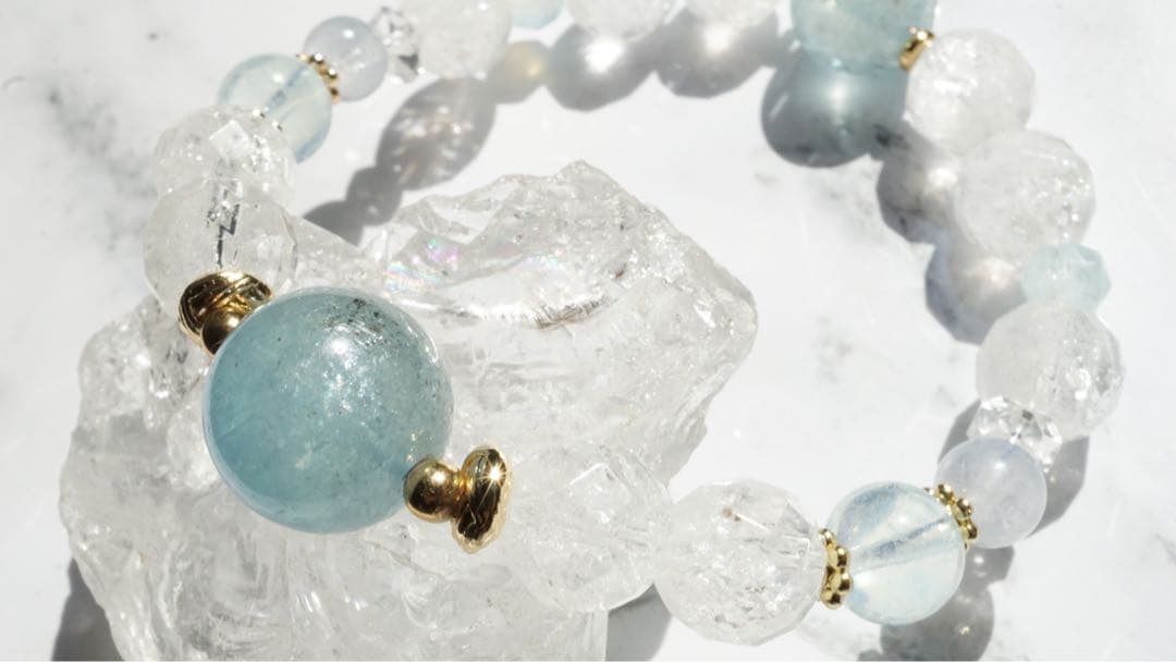 シラーと虹が美しい！高品質バイカラーアクアマリンと天然虹　ドゥモルチェライト