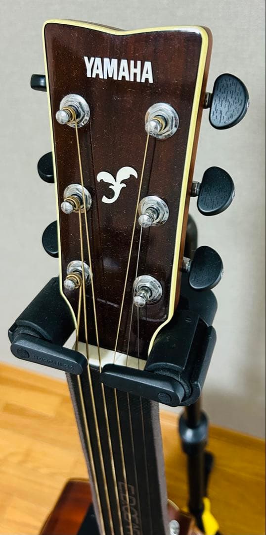 YAMAHA エレアコ サンバースト カッタウェイ 初心者おすすめ