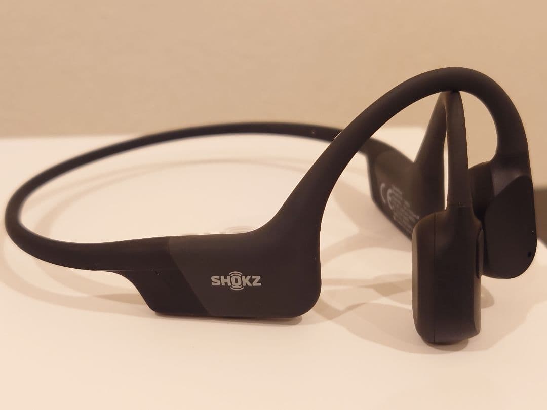 SHOKZ OPENRUN Mini 骨伝導イヤホン
