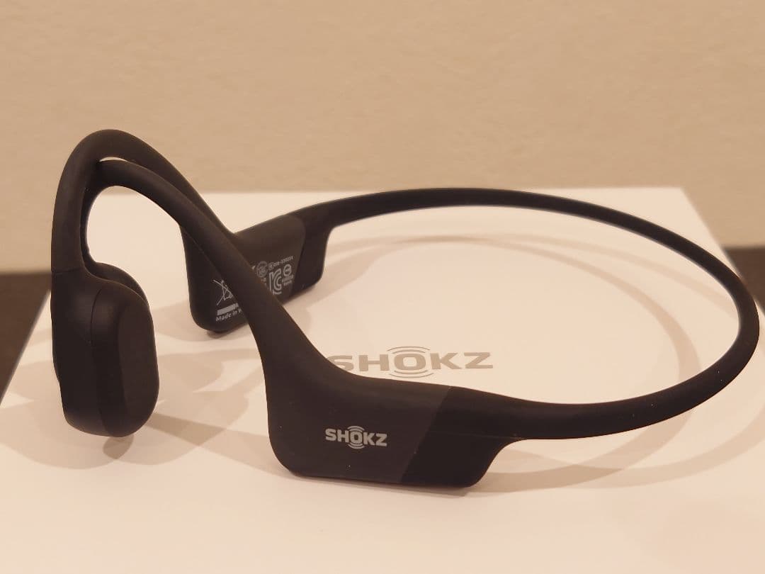 SHOKZ OPENRUN Mini 骨伝導イヤホン