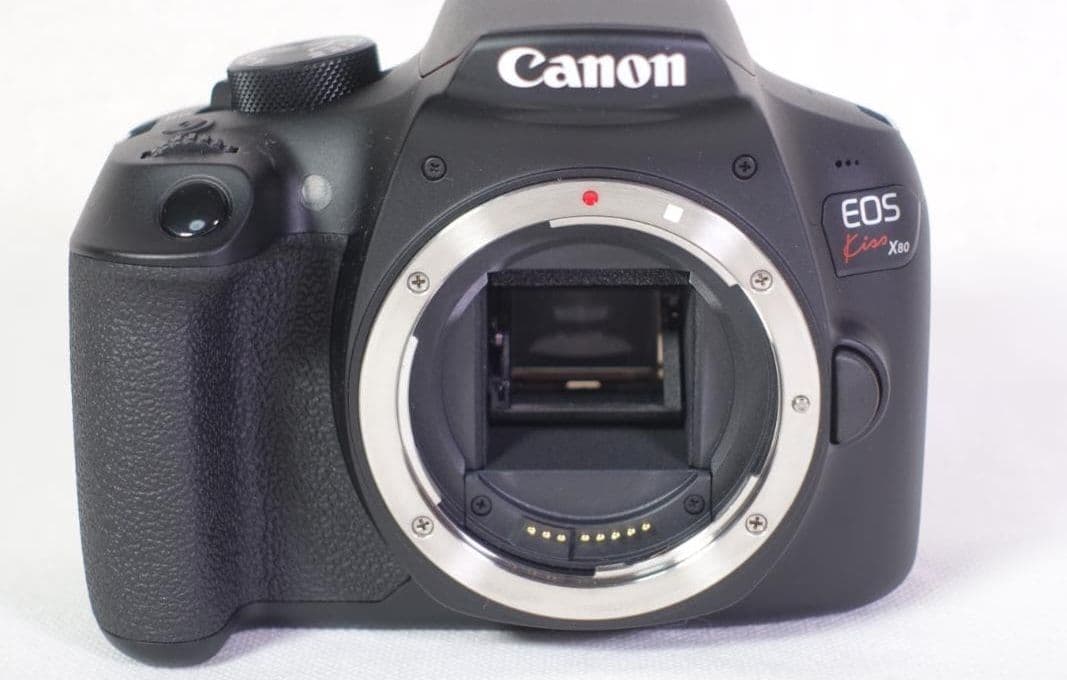 Canon EOS KISS X80 デジタル一眼レフ ジャンク品