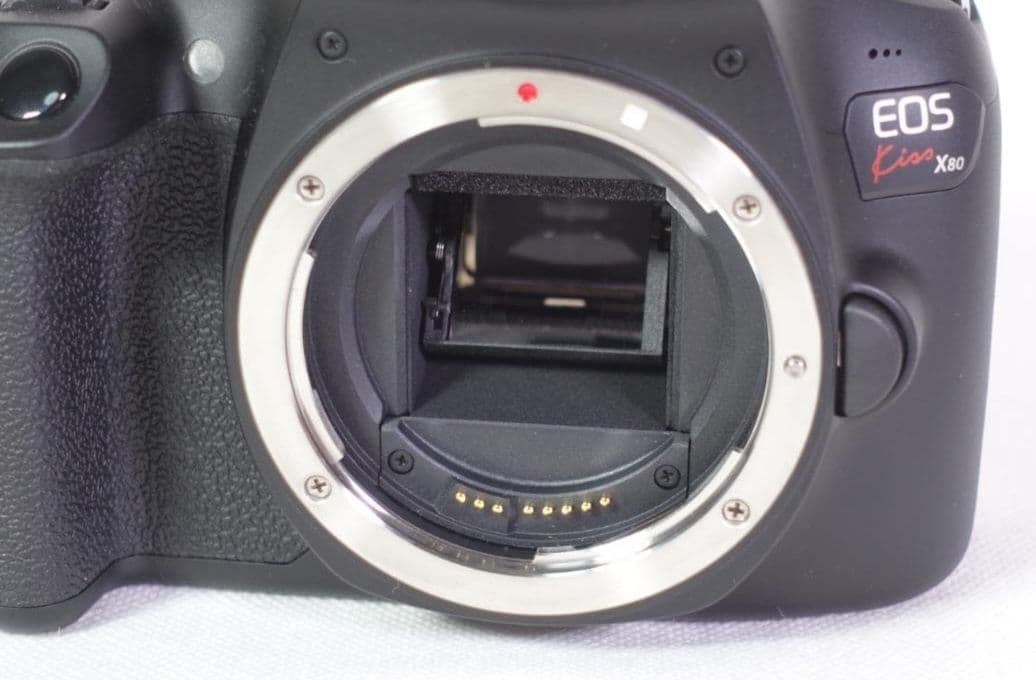 Canon EOS KISS X80 デジタル一眼レフ ジャンク品