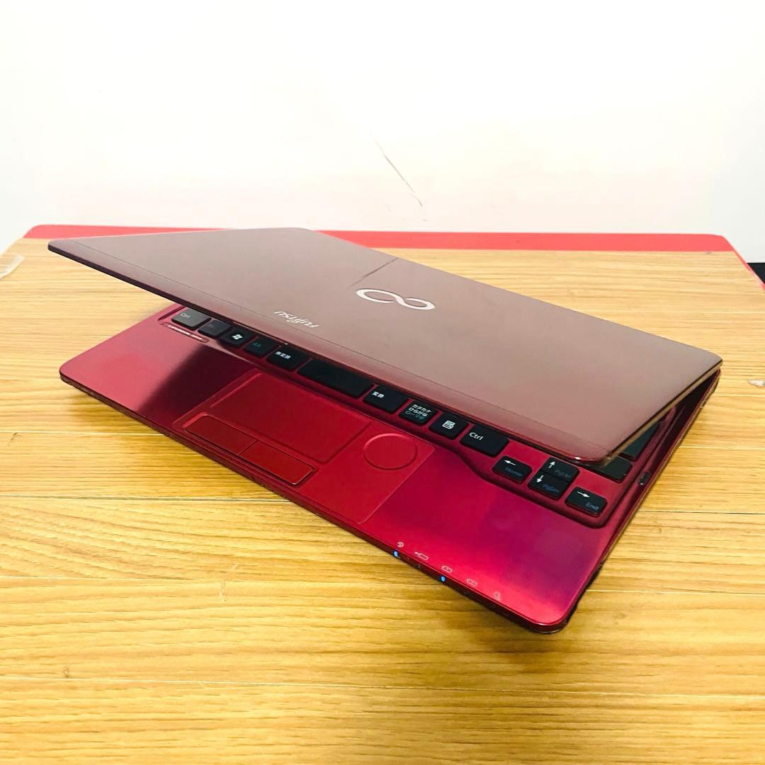 すぐ使える設定済み富士通SSD 256ギガメモリ8Gギガwin11オフィスカメラ