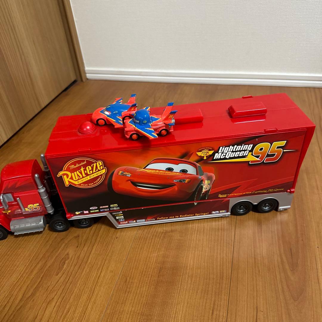 ライトニング・マックィーン トレーラー ミニカーセット