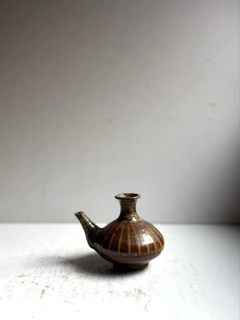 895 民芸 民陶 小鹿田焼 飴釉口付徳利 ② フォークアート 古手 希少