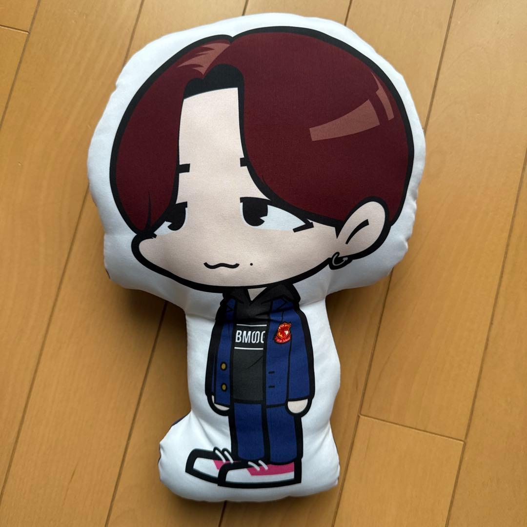 BE:FIRST リュウヘイ　クッション