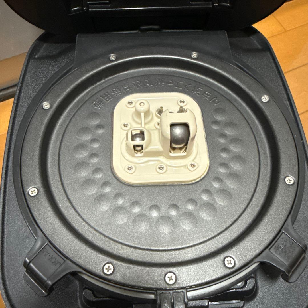 タイガー魔法瓶 JKX-V102(K) 炊飯器　2016年製　黒