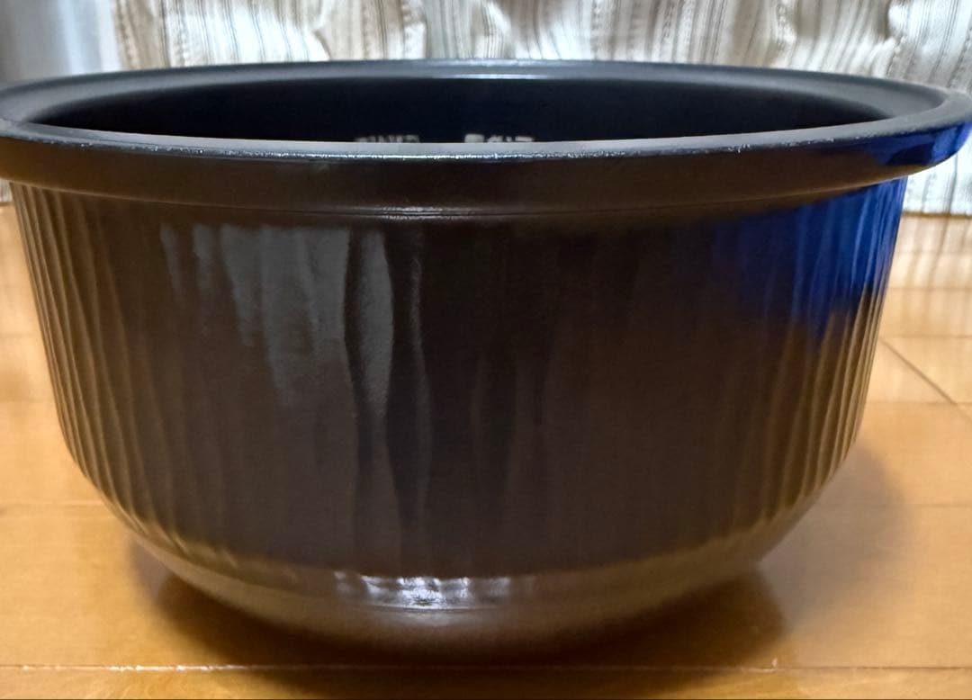 タイガー魔法瓶 JKX-V102(K) 炊飯器　2016年製　黒