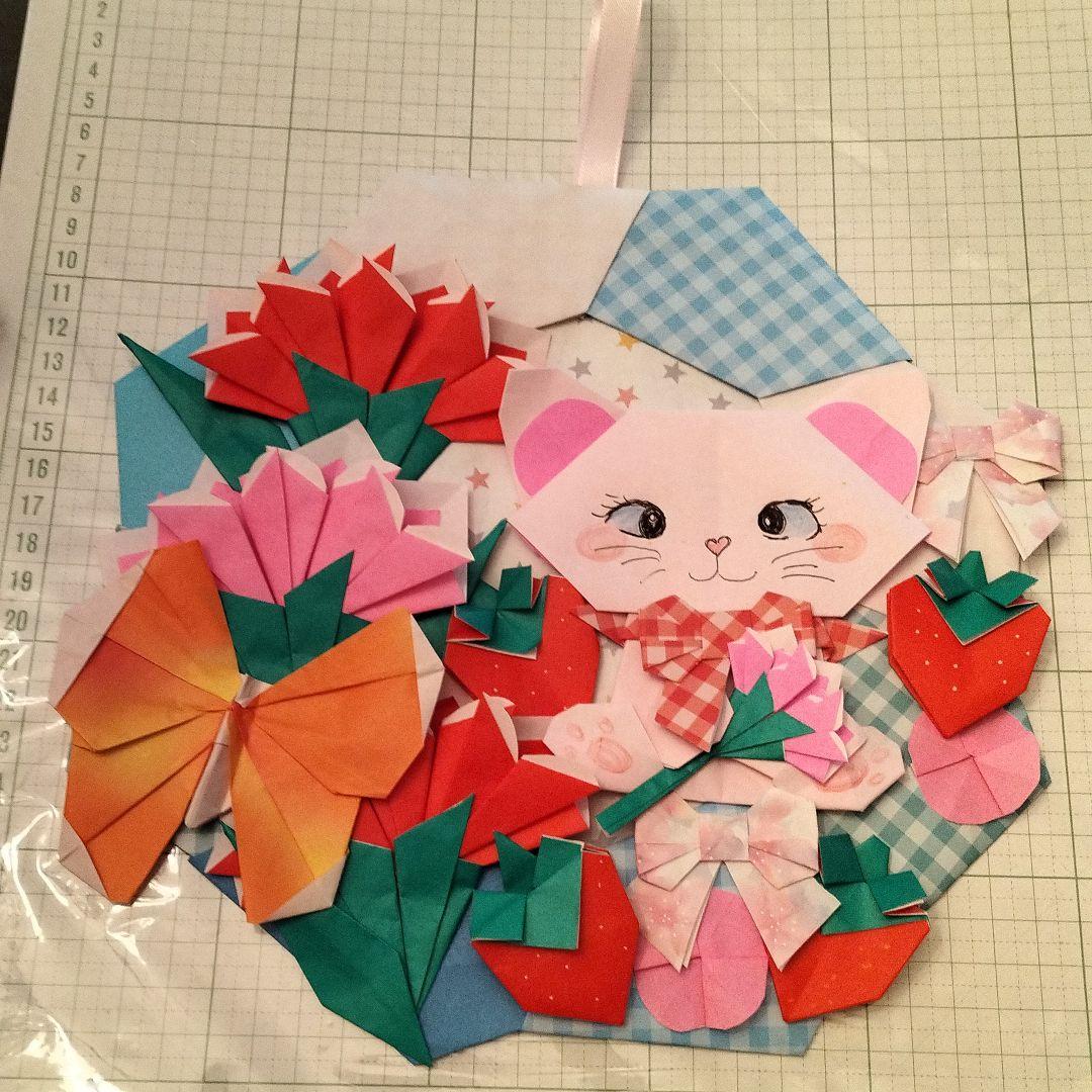 【お値下げ中】折り紙　母の日カーネーションリース　ねこ　春壁面