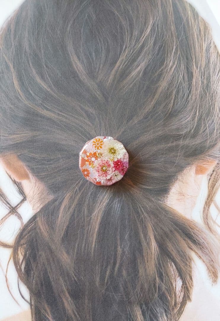 【1721】レジン　マトリカリア　ヘアゴム　ポニーフック　ブロ―チ　ハンドメイド