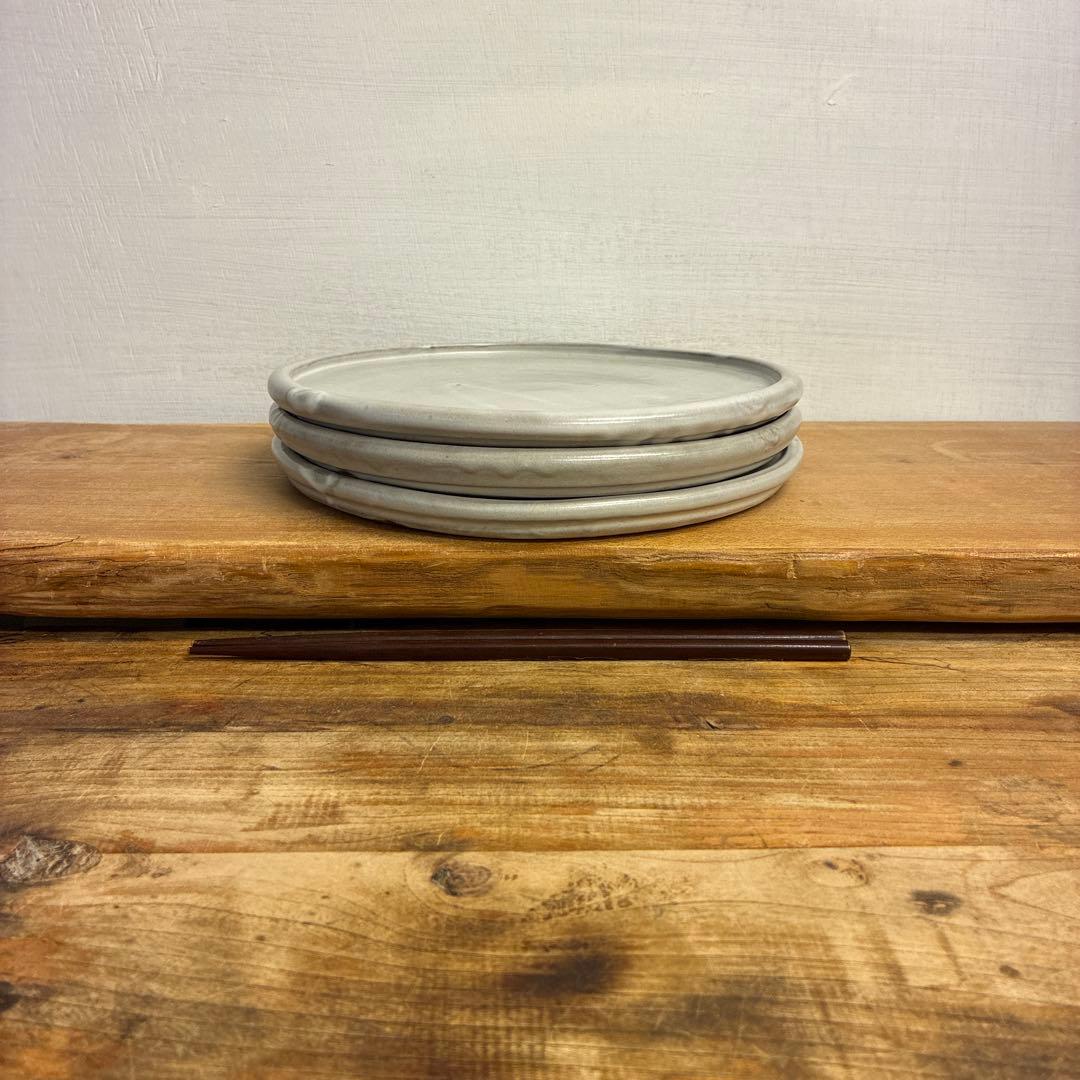 新品　陶器　陶芸作家　プレート皿3枚　306