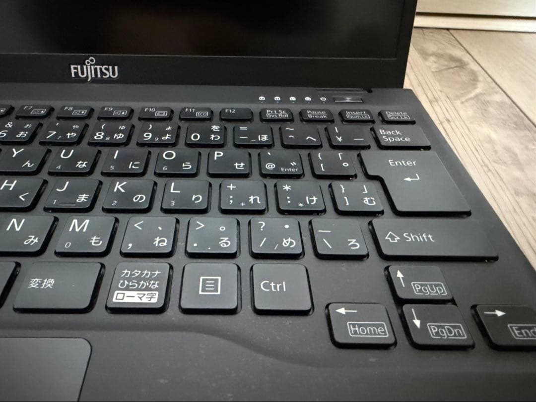 LIFEBOOK/i5/8GB/13.3インチ/ノートパソコン/Office
