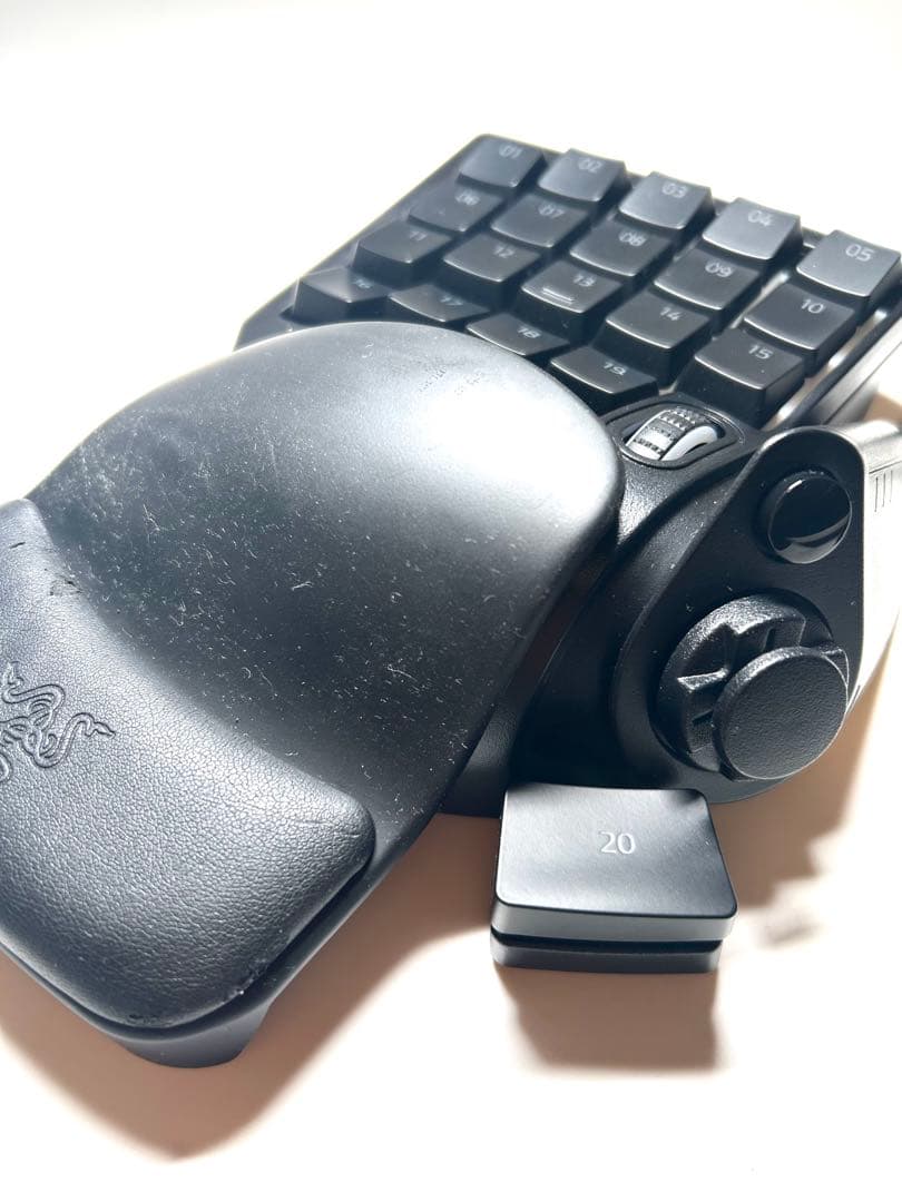 RAZER TARTARUS V2 左手デバイス