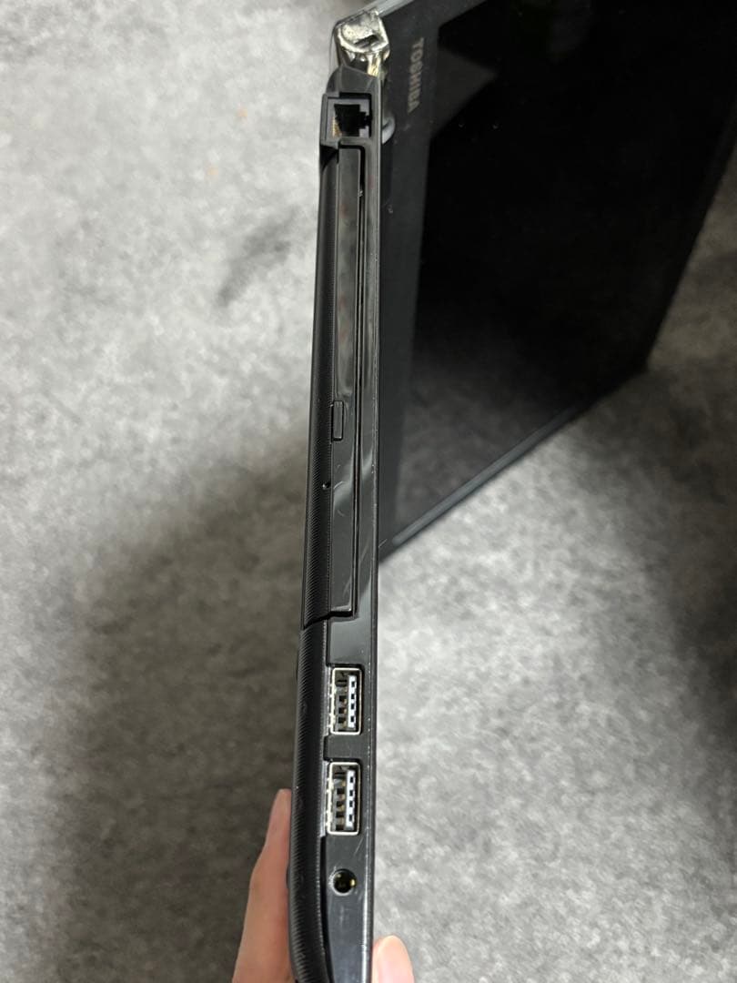 TOSHIBA dynabook AZ65/CB ノートPC