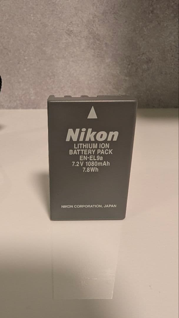 Nikon D3000 デジタル一眼レフカメラ