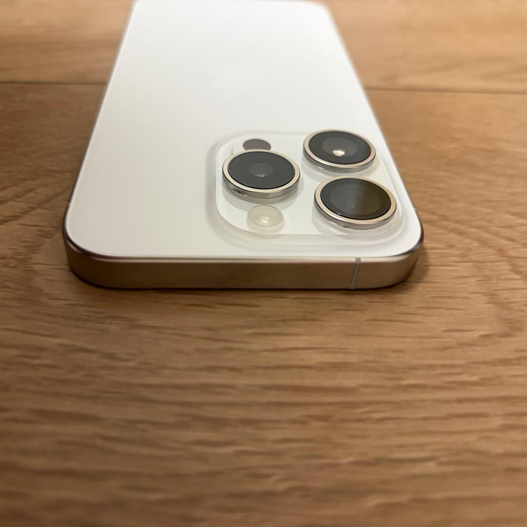 【美品・匿名配送】iPhone15pro 128GB SIMフリー ホワイト
