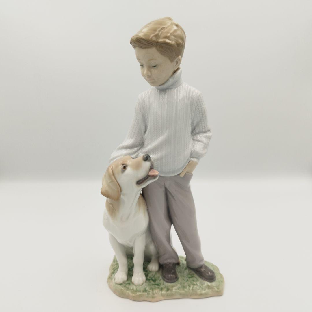 【美品】リヤドロ　僕の親友　フィギュリン 人形 犬 男の子 少年 箱付き