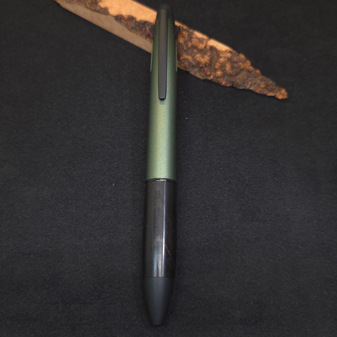 No.154ジェットストリームダークグリーン4&1カスタム水牛の角芯持ち仕様