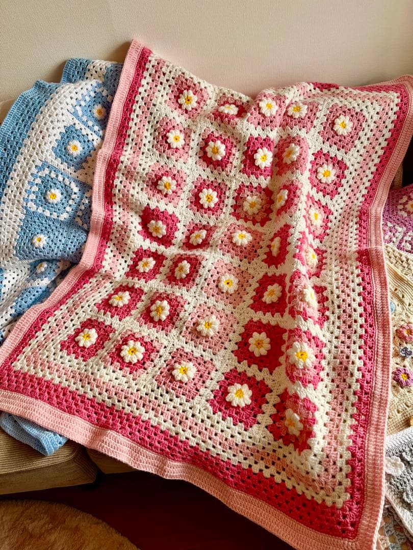 ゆきぽん様＊手編みグラニーブランケット＊マルチカバーピンク＆ブルー２枚セット