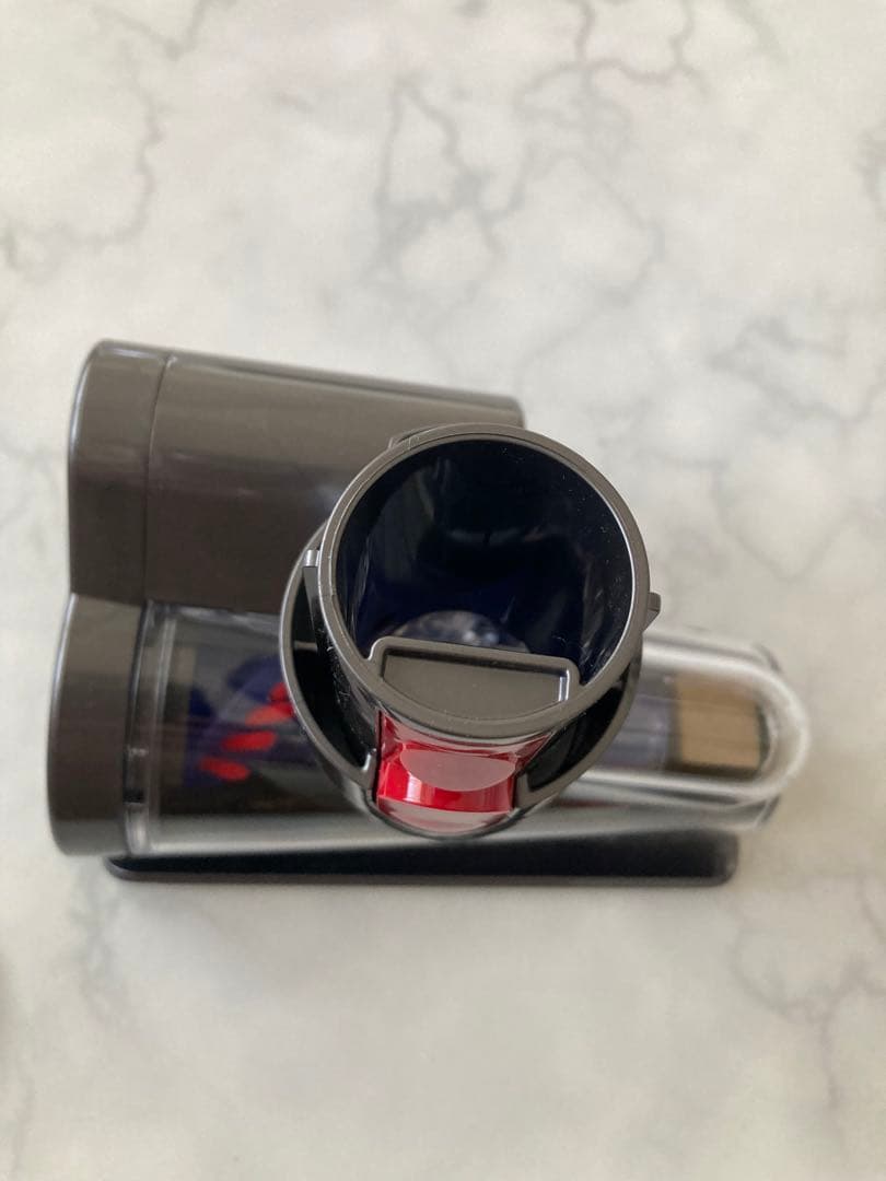 新品未使用　Dyson 掃除機 ブラシヘッド Anti-tangle screw