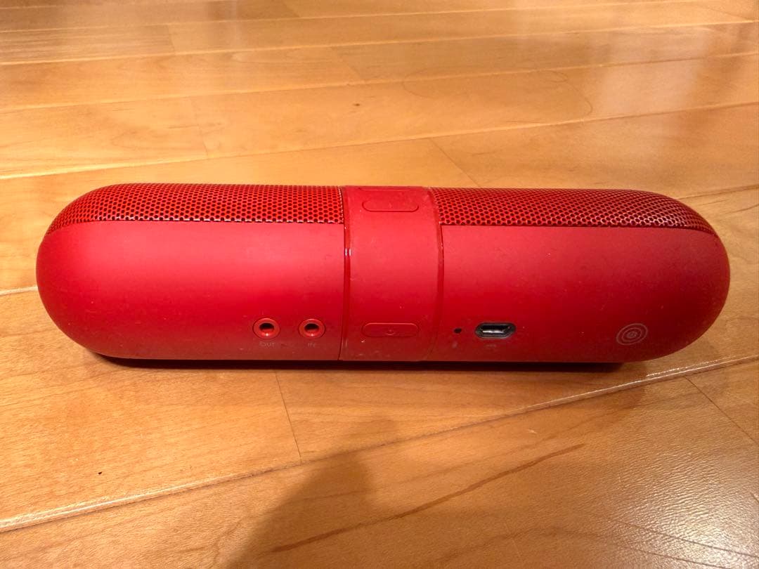 beats Pills 2.0 レッド 本体とスタンド