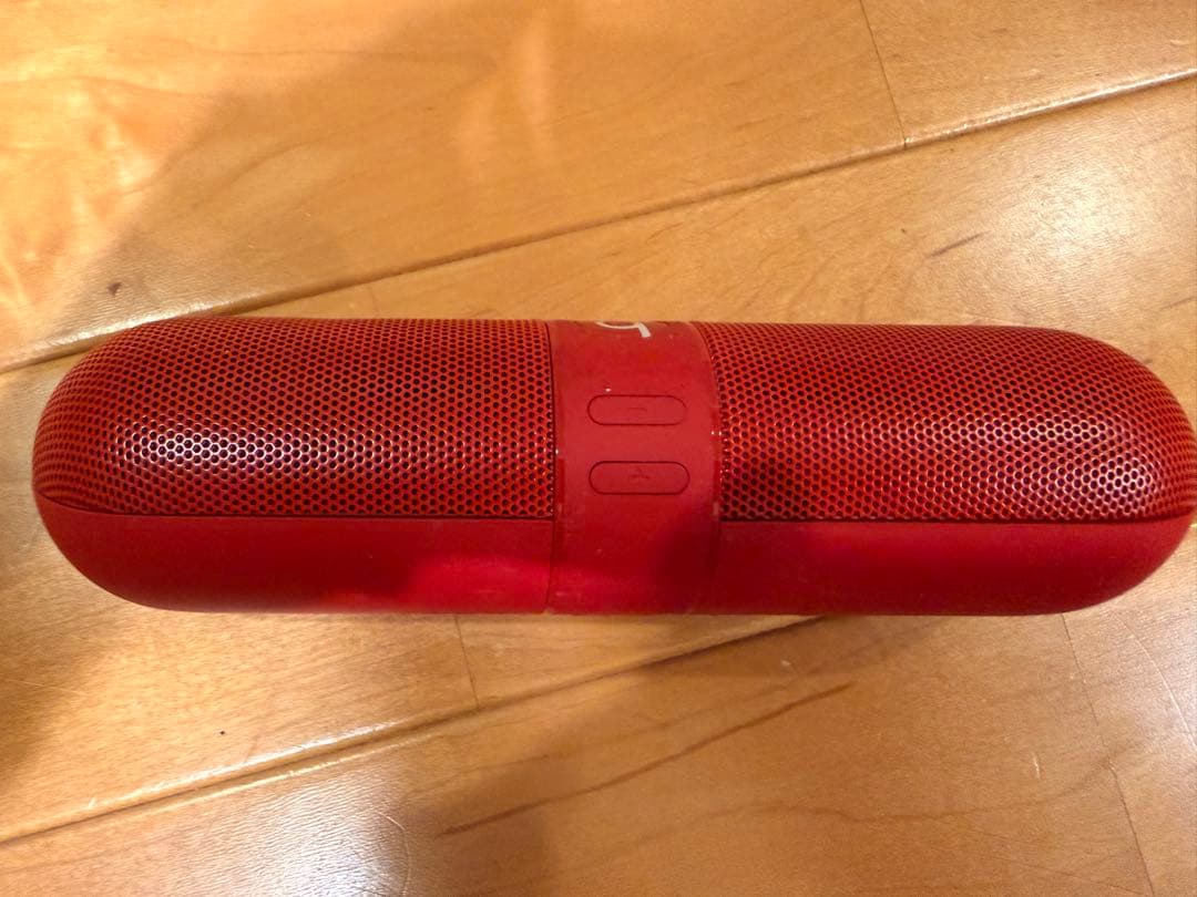 beats Pills 2.0 レッド 本体とスタンド