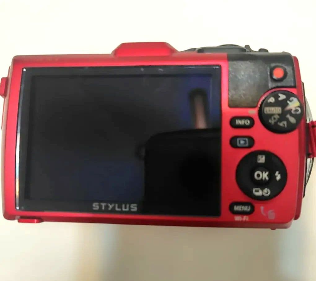 OLYMPUS Tough TG-4 コンパクトデジタルカメラ