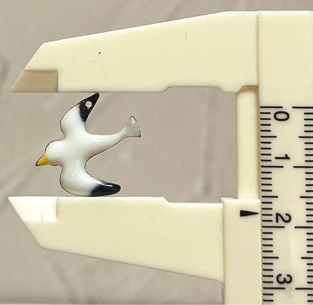 七宝焼　チャーム ピアス ペントップ　きのこ　カモメ