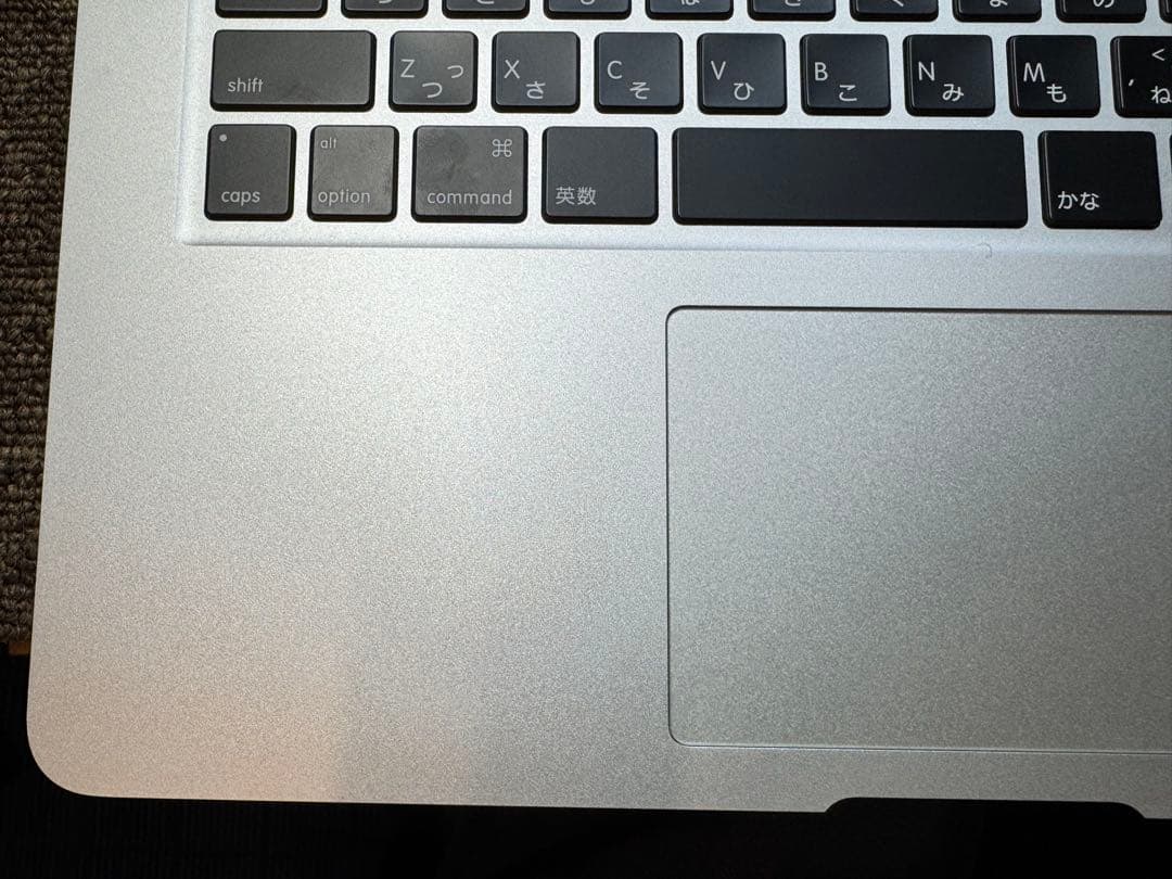 MacBook本体 MacBook Air 2015 8GB 256GB