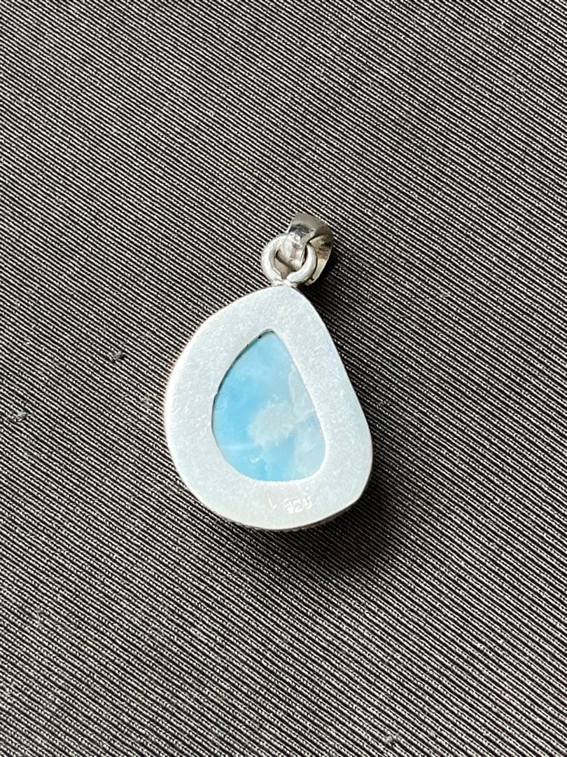 天然石ラリマー☆高品質！しずく型ペンダントトップ②☆濃いブルーかめ模様が美しい！