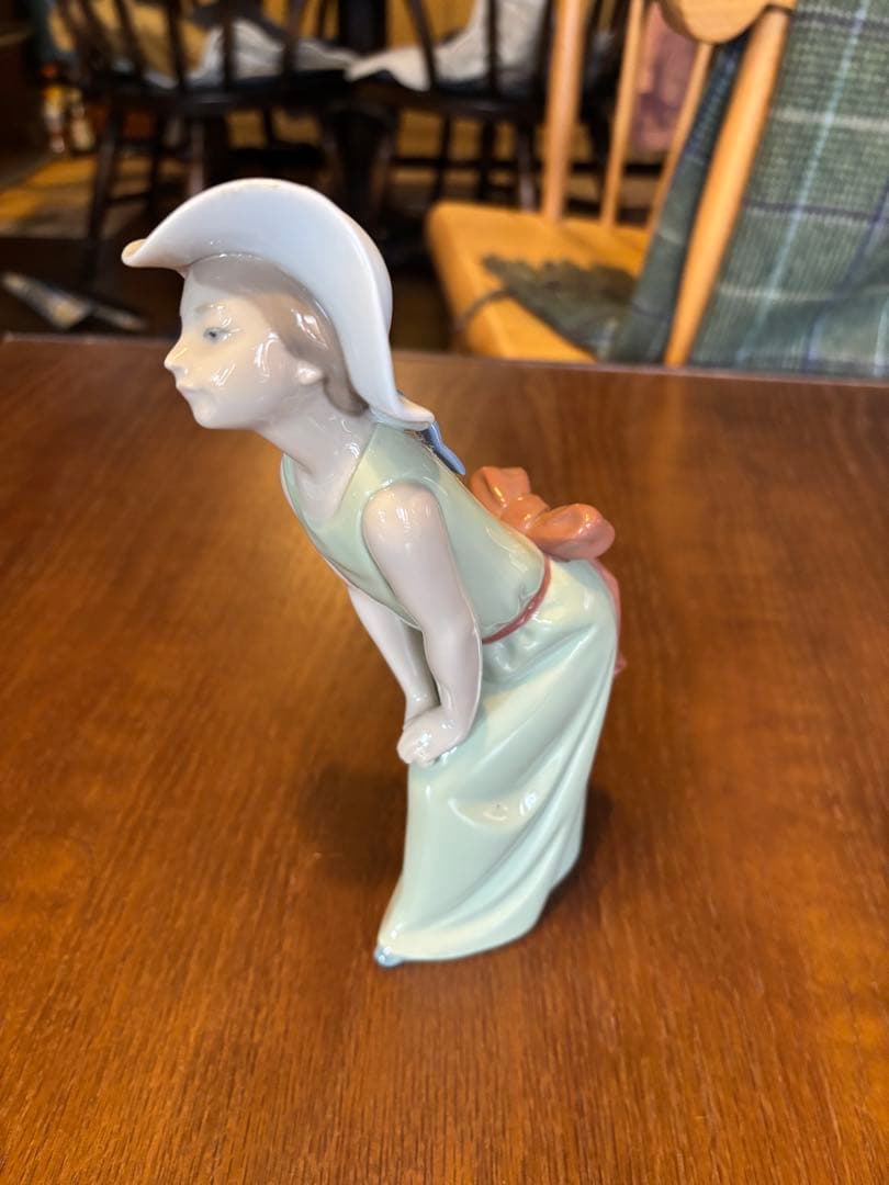 LLADRO リヤドロ 5009 鏡の前で DAISA1978