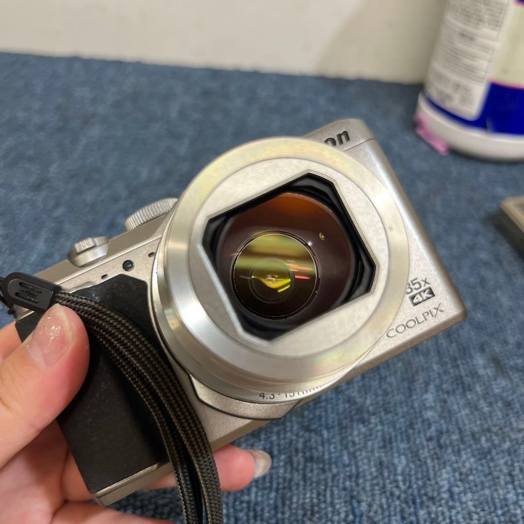 Nikon COOLPIX A900　シルバー
