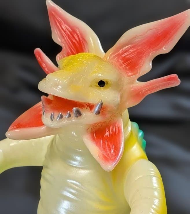 ガボラ 蓄光版「ウルトラマン」登場怪獣（ブルマァク復刻）ソフビフィギュア