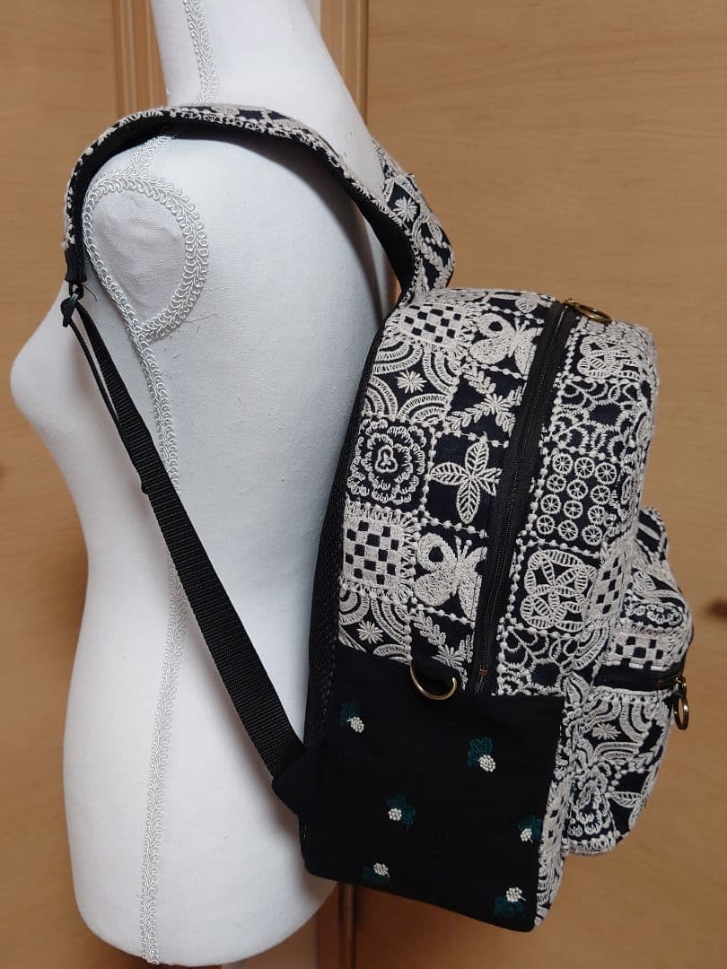 forest tile dark navy ミナペルホネン　リュック