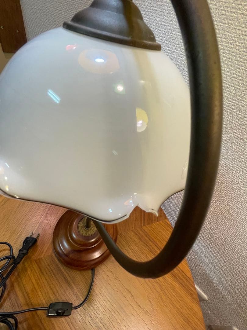 レトロ　乳白　ガラス　アンティーク　ライトスタンド　フリル　ランプ