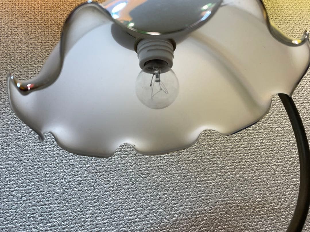 レトロ　乳白　ガラス　アンティーク　ライトスタンド　フリル　ランプ