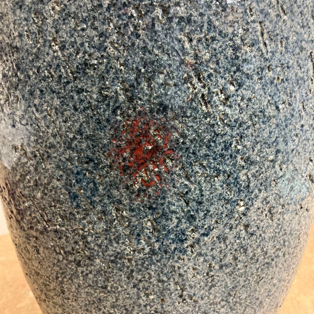 お値下げしました。信楽焼手造り花器吹藍楕円